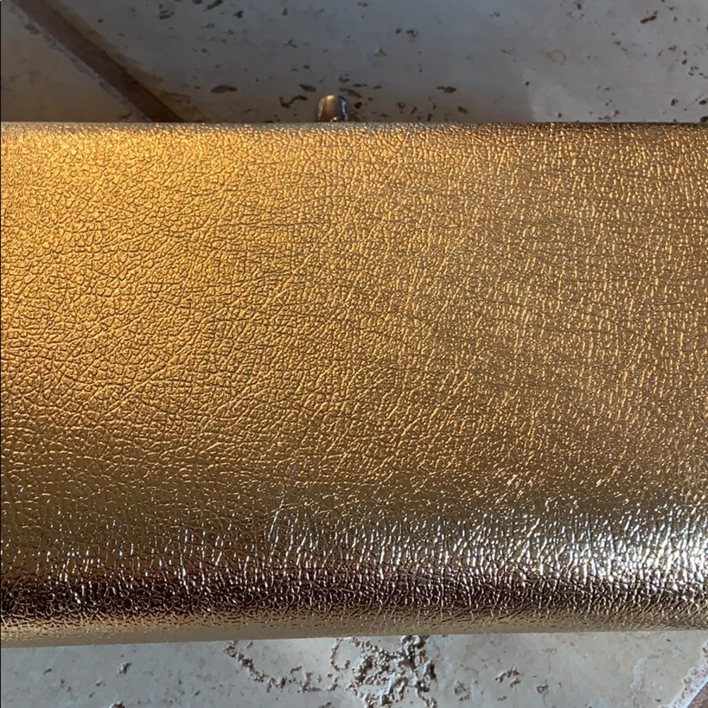VINTAGE Gold Clutch - Picture 3 of 7